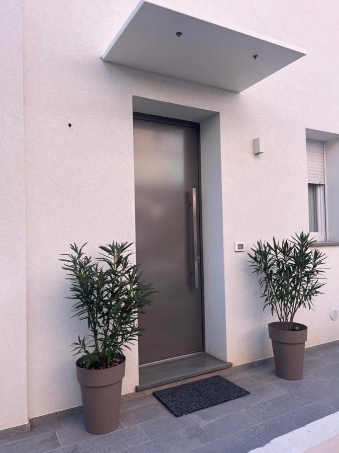 Residence Tre Leoni Caorle Exterior foto